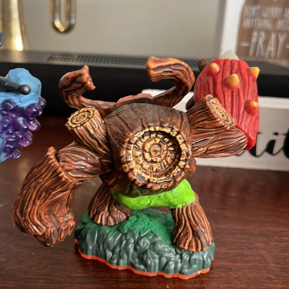 Skylanders Giants Bundle X3 Thumpback,  Tree Rex, Food Fight  Activision Figures